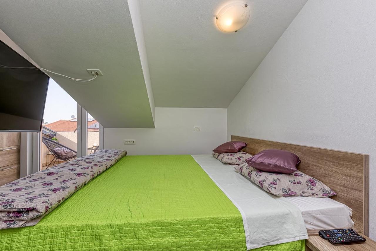 Enjoy At L&C Apartment Rovinj Exterior photo