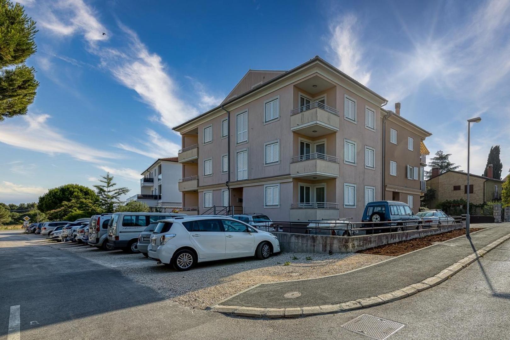 Enjoy At L&C Apartment Rovinj Exterior photo